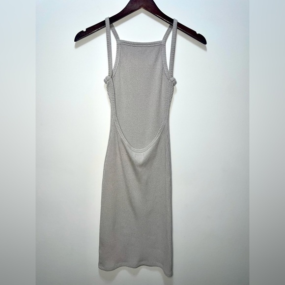 Aritzia dress bundle - Picture 3 of 11